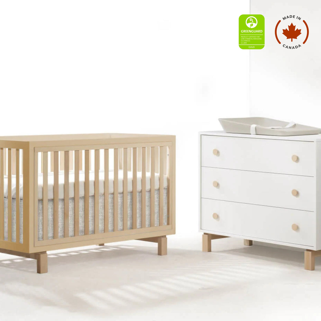 Tulipe - Lit de bébé classique Bjorn Natural - Commode 3 tiroirs XL entièrement naturelle et blanche/naturelle (vendue en ensemble uniquement)