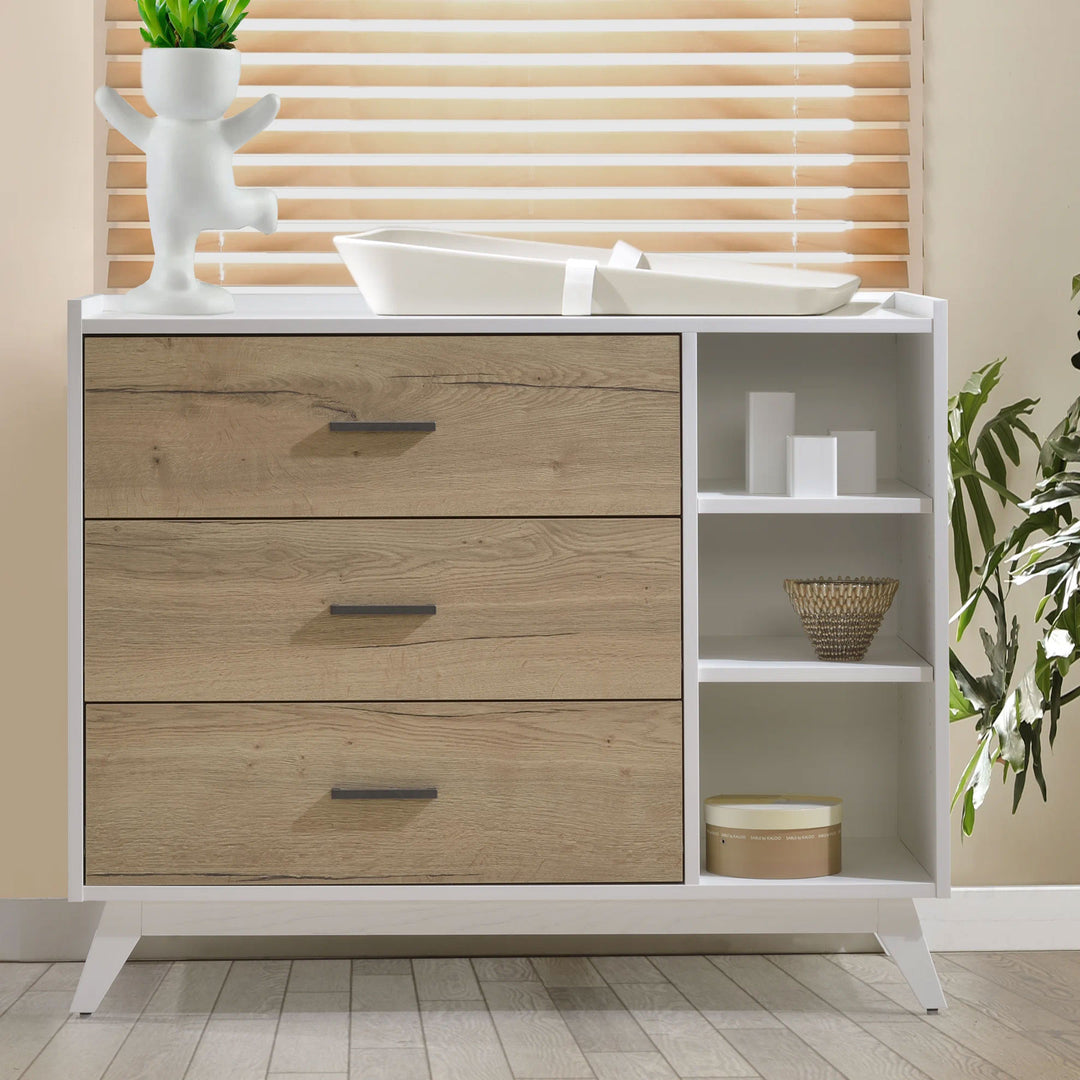 Tulip - Sissi Crib-to-double and Combo Dresser (sold as a set only)  - White/Natural Oak