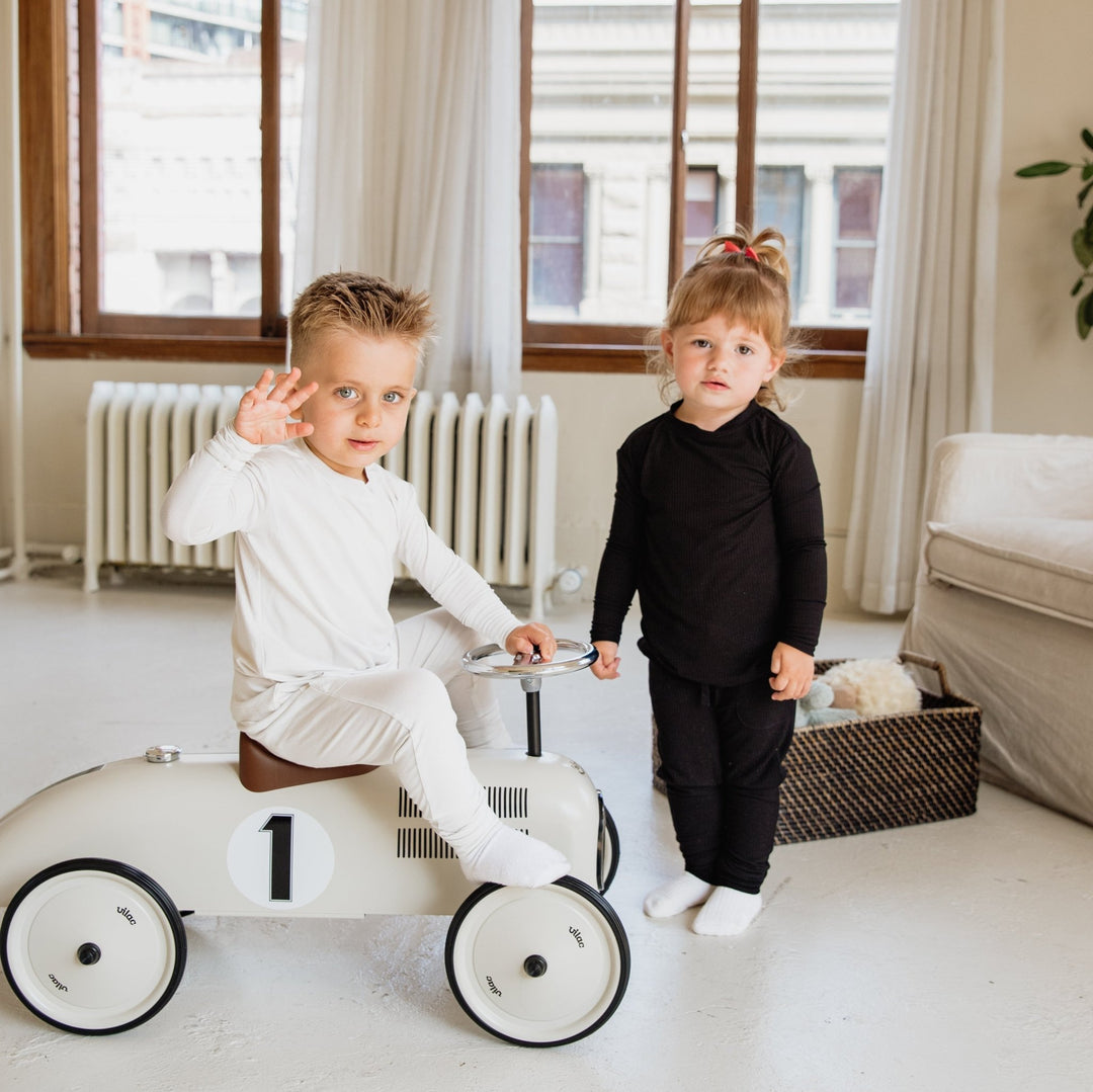 Cloud Grey Bamboo 2 - Piece Long Sleeve Jogger Set Lulush The Label Kids Clothing - Baby & Toddler Sleepwear - JS-LG12 Tiny Toes in Dreamland