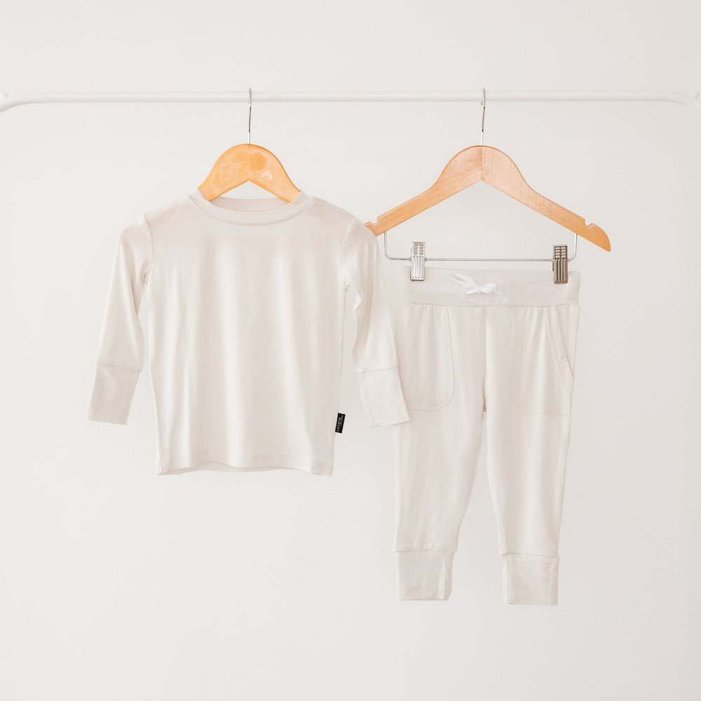 Cloud Grey Bamboo 2 - Piece Long Sleeve Jogger Set Lulush The Label Kids Clothing - Baby & Toddler Sleepwear - JS-LG12 Tiny Toes in Dreamland
