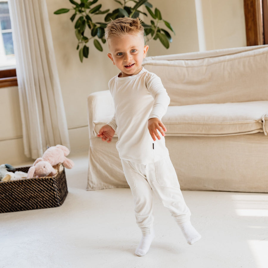 Cloud Grey Bamboo 2 - Piece Long Sleeve Jogger Set Lulush The Label Kids Clothing - Baby & Toddler Sleepwear - JS-LG12 Tiny Toes in Dreamland