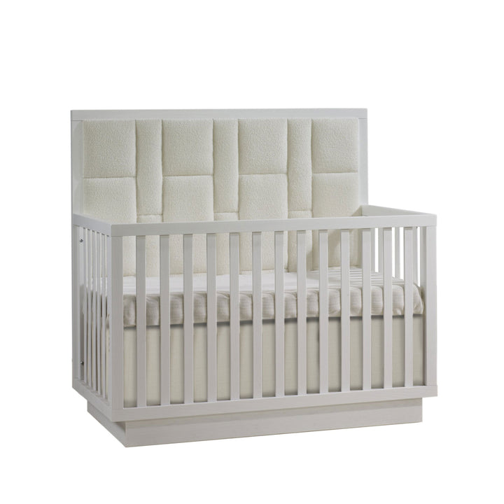 Natart - Lit bébé convertible 4 en 1 Como avec panneau de tête de lit rembourré géométrique - Blanc