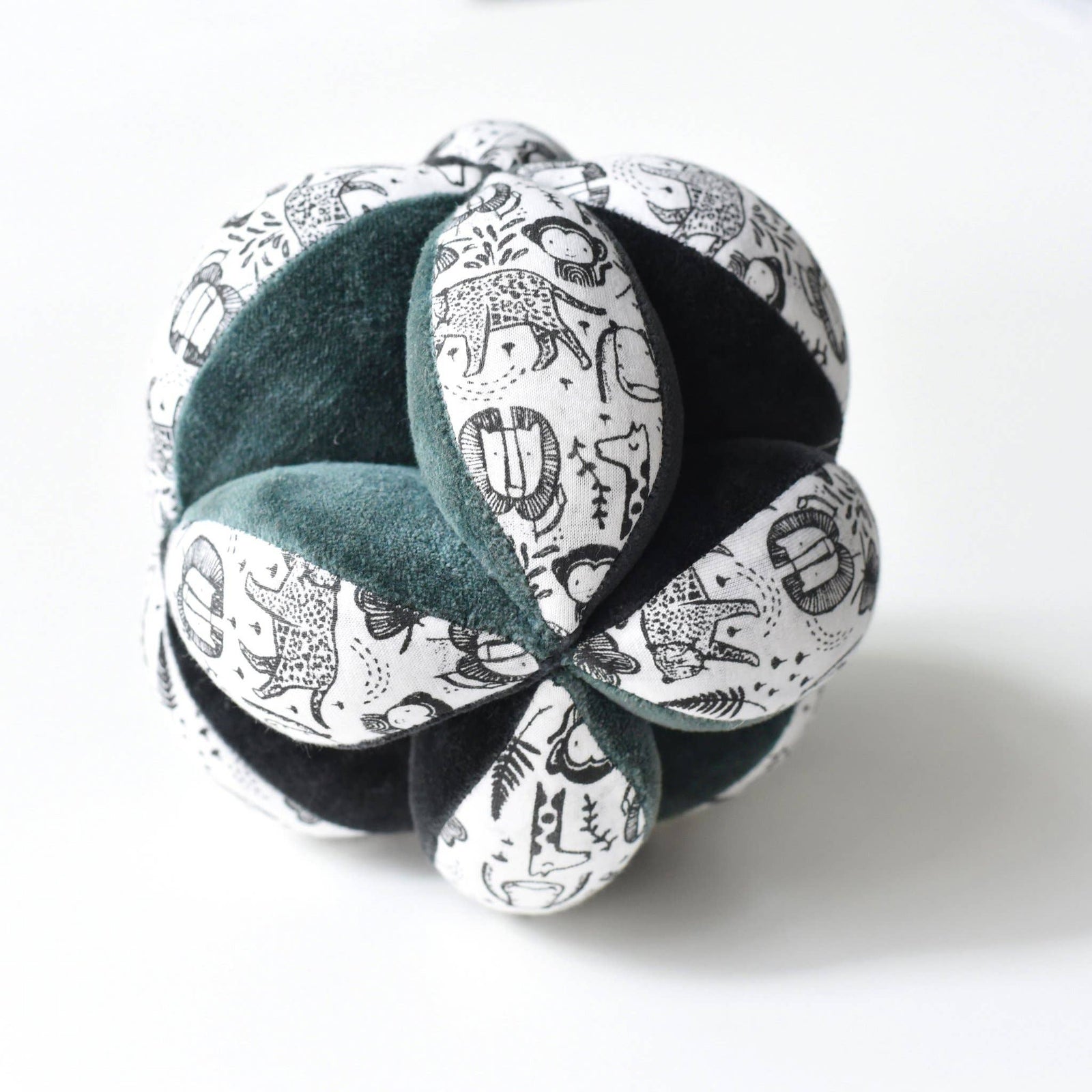 Wee Gallery - CLUTCH BALL - WILD Wee Gallery - Baby Toys - wg2037 Tiny Toes in Dreamland