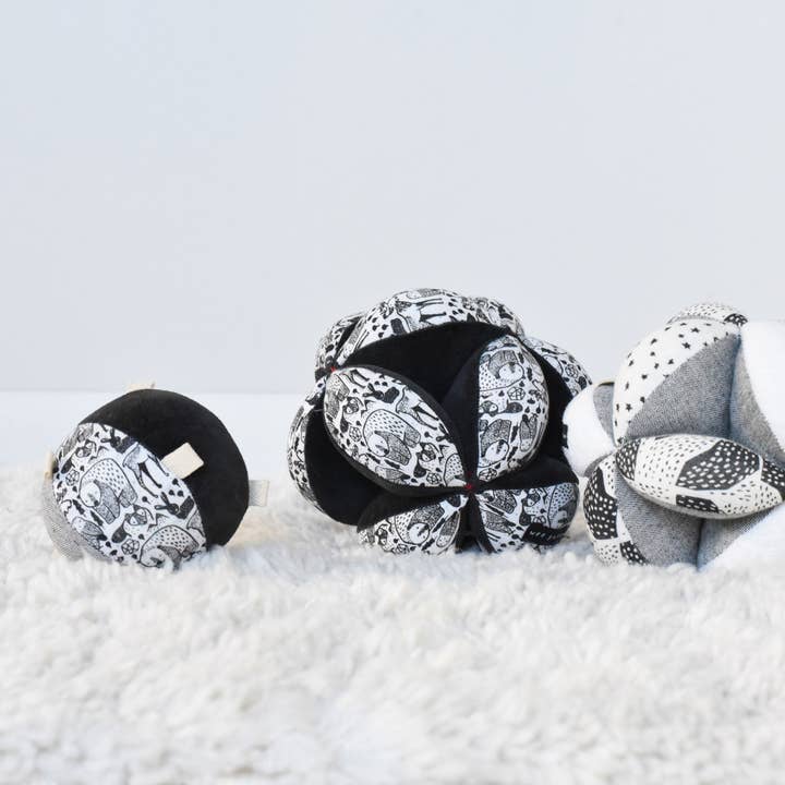 Wee Gallery - Taggy Ball with Rattle - Nordic Wee Gallery - Baby Toys - wg2034 Tiny Toes in Dreamland